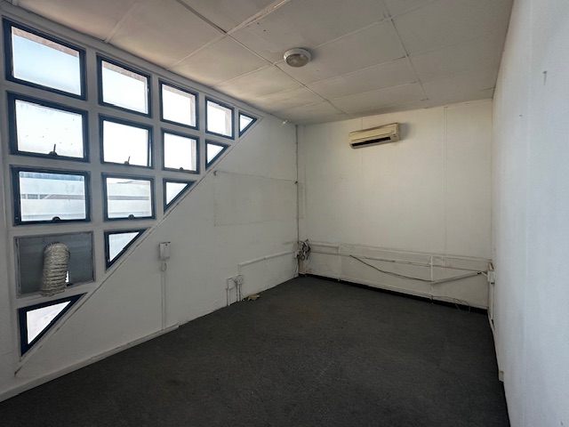 To Let Commercial Property for Rent in Maitland Western Cape